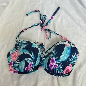 34 D Swimsuit